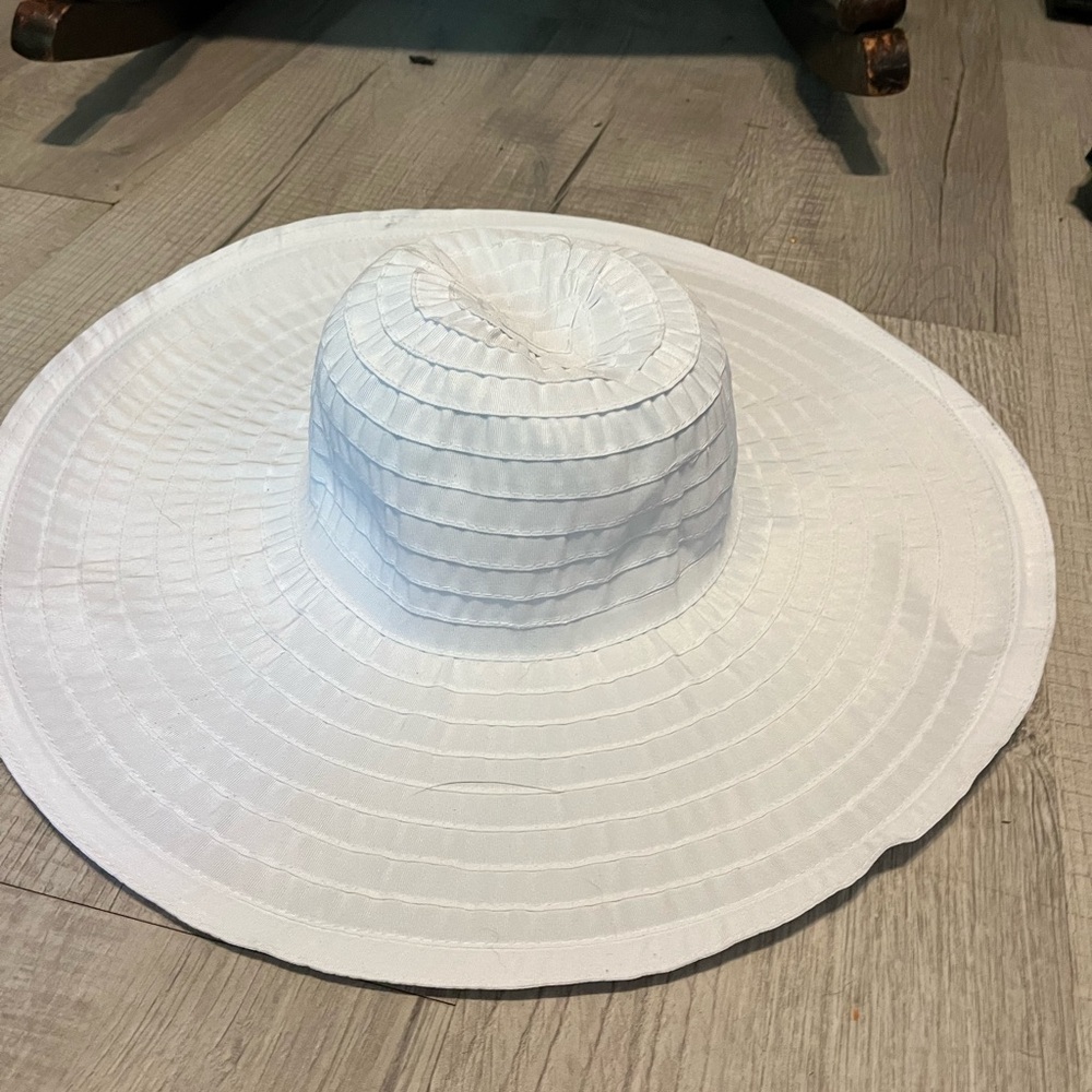 NYC White Textured Hat